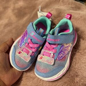 Skechers shoes. Size 6 for baby. Brand new without box.